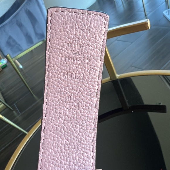 Louis Vuitton belt | LV Initiales 30mm Reversible Belt size 80 | Pink LV Belt - Picture 6 of 7